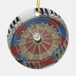 Ornamento De Cerâmica O passeio do parque de Amusment do ajuntamento