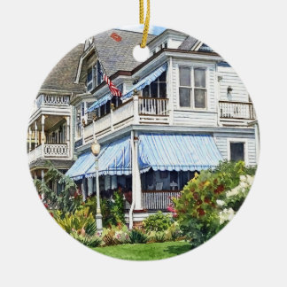 Ornamento De Cerâmica Ocean Grove NJ – Casa Com Toldo Azul