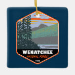 Ornamento De Cerâmica Okanogan Wenatchee National Forest Washington<br><div class="desc">Okanogan Wenatchee National Forest vetor trabalho de arte design. Lago Waptus em Wenatchee National Forest,  a leste da Cordilheira de Cascade,  estado de Washington.</div>