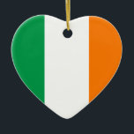 Ornamento De Cerâmica Ornament Heart Flag da Irlanda<br><div class="desc">"Heart Ornament" com a bandeira da Irlanda.</div>