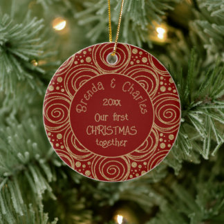 Ornamento De Cerâmica Padrão Vermelho com Espirais Douradas de Natal Per