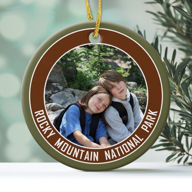Ornamento De Cerâmica Parque Nacional das Montanhas Rocky Souvenir (Personalized Christmas Photo Ornament)