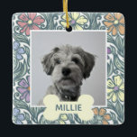 Ornamento De Cerâmica Pastel Vintage Foto Personalizada de Cão Floral<br><div class="desc">O padrão floral pastel pastel decorativo rodeia a foto do seu cachorro com o nome embaixo da forma óssea.</div>