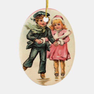 Ornamento De Cerâmica Patinagem no gelo do casal do vintage & mãos