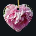 Ornamento De Cerâmica Peões cor-de-rosa-rosa, elegantes e românticos<br><div class="desc">Romântica,  elegante,  gracioso Pêonias rosa- bela foto floral de H Cooper</div>