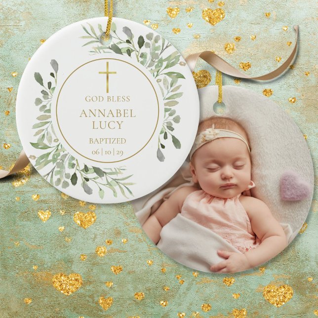 Ornamento De Cerâmica Personalizar Menino Ou Rapariga Foto De Batismo Ve (Custom Boy Or Girl Baptism Photo Greenery Gold Ceramic Ornament)