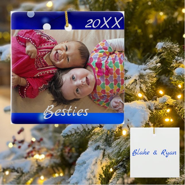 Ornamento De Cerâmica Personalized 'Besties' Blue Holiday (Criador carregado)