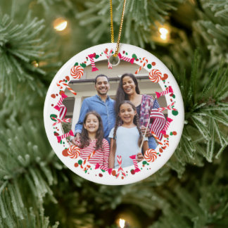 Ornamento De Cerâmica Personalized Holiday Candy Border Photo
