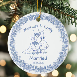 Ornamento De Cerâmica Personalized Silly Goose Married Cute Blue Wedding