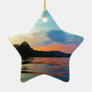 Ornamento De Cerâmica Pêssego e Sunset Azul no lago de montanha