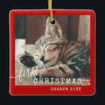 Ornamento De Cerâmica Pet First Christmas Photo Red Rustic<br><div class="desc">Personalizado ornamento fotográfico para o primeiro Natal de um gatinho com sua foto e nome personalizados impressos com o ano em um belo e elegante design rústico que é fácil de personalizar e adicionar sua foto.</div>
