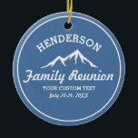 Ornamento De Cerâmica Picos de montanha legal da viagem da reunião de<br><div class="desc">As montanhas estão chamando e nós devemos ir! Um design perfeito para uma reunião de família ou viagem às montanhas que caracterizam um vintage branco que olha o logotipo com uma silhueta legal da montanha. Personalize com 4 linhas do texto feito sob encomenda - seus nome, de "reunião família", da...</div>