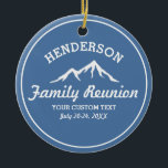 Ornamento De Cerâmica Picos de montanha legal da viagem da reunião de<br><div class="desc">As montanhas estão chamando e nós devemos ir! Um design perfeito para uma reunião de família ou viagem às montanhas que caracterizam um vintage branco que olha o logotipo com uma silhueta legal da montanha. Personalize com 4 linhas do texto feito sob encomenda - seus nome, de "reunião família", da...</div>