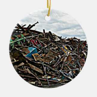 Ornamento De Cerâmica Pilha da sucata do metal para recicl
