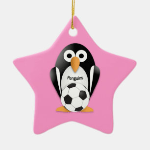 Ornamento De Cerâmica Pinguim com uma bola de futebol