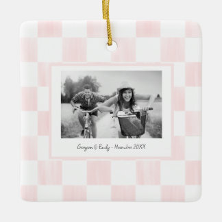 Ornamento De Cerâmica Pink Checkerboard Personalized Photo