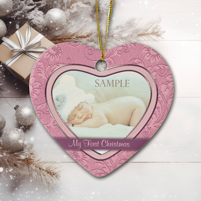 Ornamento De Cerâmica Pink Heart Swirl Baby First Christmas (Criador carregado)