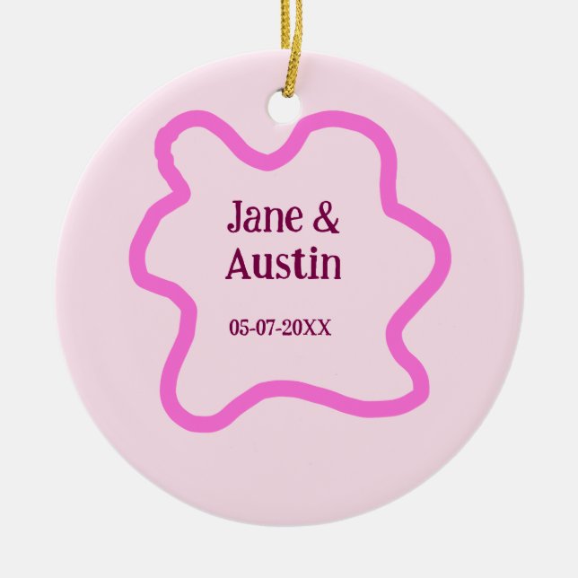 Ornamento De Cerâmica Pink pastel retro wedding border frame name date (Frente)