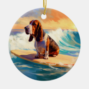 Ornamento De Cerâmica Pintura de Basset Hound Surfando na Praia