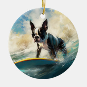 Ornamento De Cerâmica Pintura de Boston Terrier Surfando na Praia