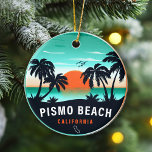 Ornamento De Cerâmica Pismo Beach California Retro Sunset Souvenirs 80s<br><div class="desc">Pismo Beach California Tropical Retro Sunset design. Encaixe-se na nostalgia de Pismo Beach com nossa lembrança de safra,  projetada especificamente para férias à beira-mar. Lembrando de uma era passada,  este design encapsula a tranquilidade e beleza da enseada,  servindo como um belo lembrete de sua fuga ao lado da praia.</div>