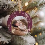 Ornamento De Cerâmica Pluma | Winter Laurel Photo<br><div class="desc">Um design de ornamento de Natal elegante e chico com uma foto favorita em cada lado,  em um único layout arquivado,  embelezado com folhagem botânica finamente detalhada. Personalize estes ornamentos bonitos e festivos com o seu nome familiar e o ano para uma adição memorável à sua árvore de Natal.</div>