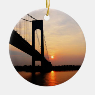 Ornamento De Cerâmica Ponte de Verrazano no alvorecer
