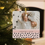 Ornamento De Cerâmica Presente de Nome Personalizado do Pastel de Foto M<br><div class="desc">Presente de Nome Personalizado do Pastel de Foto Moderno</div>