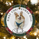Ornamento De Cerâmica Primeira foto de Natal de Pet na Xadrez de Natal<br><div class="desc">Primeiro ornamento fotográfico de Natal de animais de estimação personalizado,  com foto e nome de animais de estimação personalizados no fundo festivo da xadrez de Natal.</div>