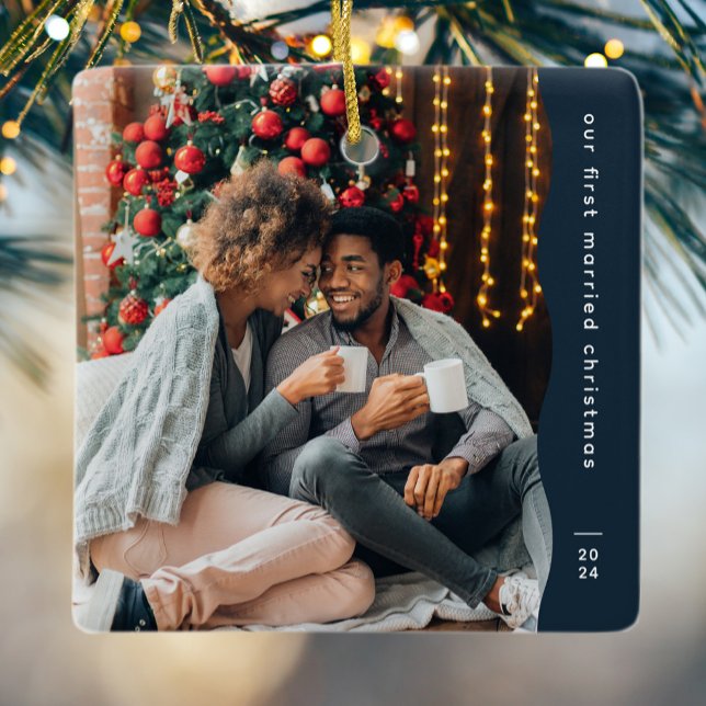 Ornamento De Cerâmica Primeiro casado Natal dois marinho simples (Criador carregado)