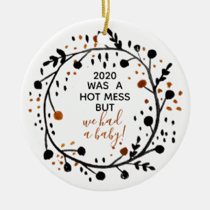 Ornamento De Cerâmica Primeiro Natal Casado Junto Teve um Bebê