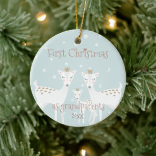 Ornamento De Cerâmica Primeiro Natal como avós - azul bonito dos cervos