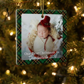 Ornamento De Cerâmica Primeiro Natal como Avós Foto Xadrez Vermelho