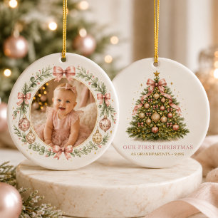 Ornamento De Cerâmica Primeiro Natal como Avós Menina Laço Foto
