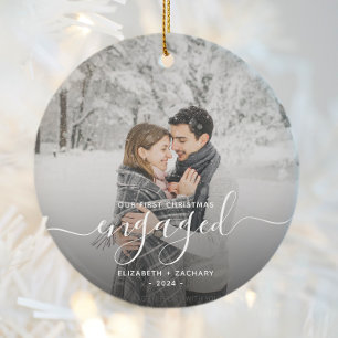 Ornamento De Cerâmica Primeiro Natal de Noivado Foto Personalizada Branc
