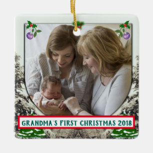 Ornamento De Cerâmica Primeiro Natal dos Evergreens e das avós da neve