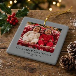 Ornamento De Cerâmica Primeiro Natal dos gêmeos foto de bebê Cinza
