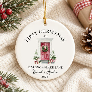 Ornamento De Cerâmica Primeiro Natal em Casa Nova Aquarela Porta Vermelh