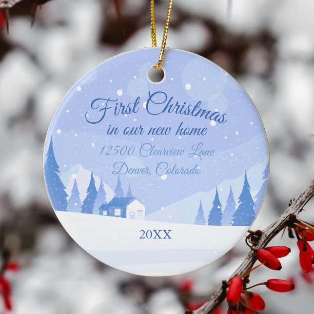 Ornamento De Cerâmica Primeiro Natal em Nossa Nova Casa de Inverno Perso (Criador carregado)