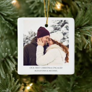 Ornamento De Cerâmica Primeiro Natal Envolvido Foto personalizada do N