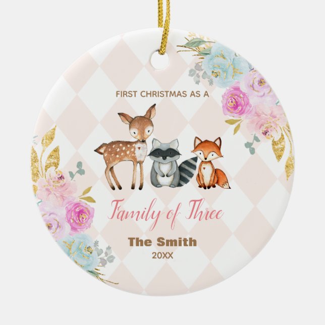 Ornamento De Cerâmica Primeiro Natal Floral Rosa como uma Família de 3 (Frente)