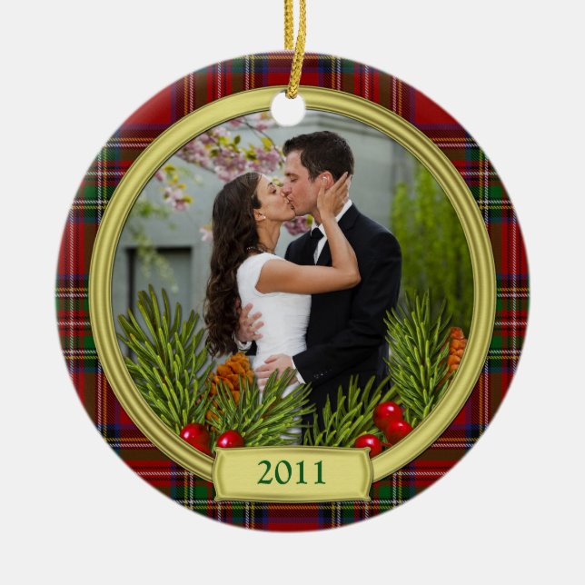 Ornamento De Cerâmica Primeiro Natal Juntos Tartan Boughs Foto (Frente)