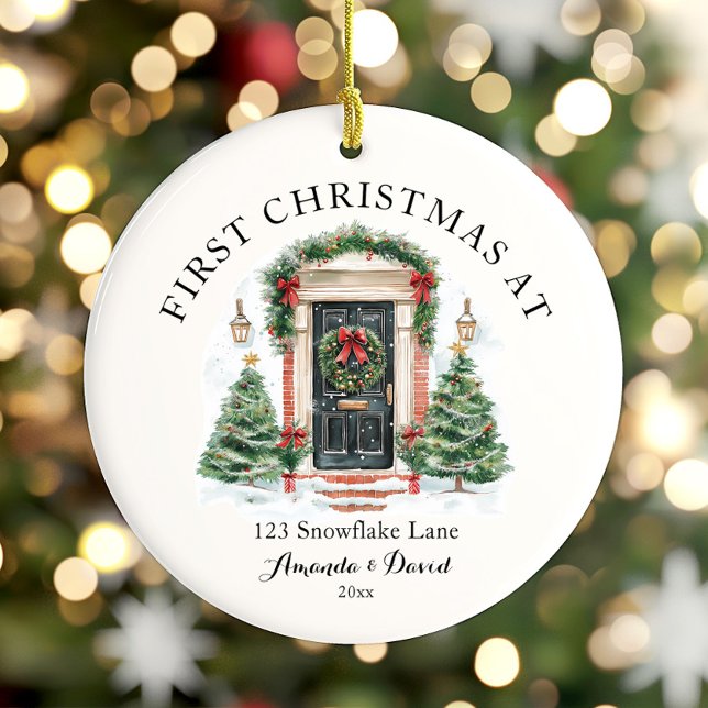 Ornamento De Cerâmica Primeiro Natal Personalizado Em Nossa Nova Casa (Criador carregado)