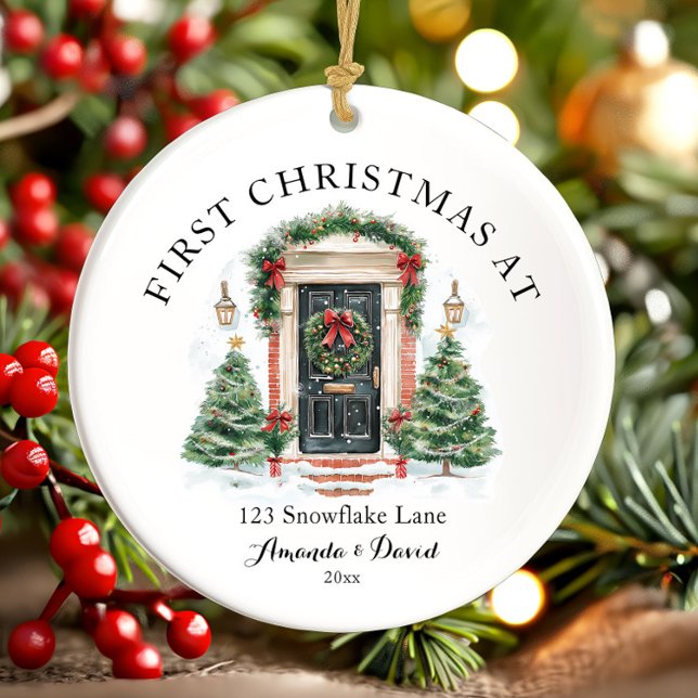 Ornamento De Cerâmica Primeiro Natal Personalizado Em Nossa Nova Casa (Criador carregado)
