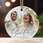 Ornamento De Cerâmica Primeiro Natal, Sr. e Sra. Newlyweds Foto de Casam<br><div class="desc">Passe os corredores com 'Primeiro Natal,  Sr. & Ornamento de fotos da Sra. Celebre a nova felicidade com o seu toque personalizado neste elegante e moderno design de script com letra de mão! 🎄 ✨ #NovaAlegria #Memórias Personalizadas</div>