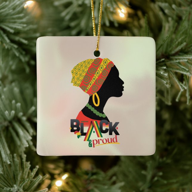Ornamento De Cerâmica Rapariga Americana Negra E Orgulhosa (Árvore)