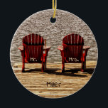 Ornamento De Cerâmica Red Adirondack Beach Chairs Rustic<br><div class="desc">O Sr. e a Sra. Casamento Adirondack...  presidem ao ornamento da árvore de Natal. Um presente no estilo da casa rusticada para os recém-casados. Burgundy castanho,  moderno,  chic,  moda,  único. Imagem copyright Marg Seregelyi Fotografia.</div>