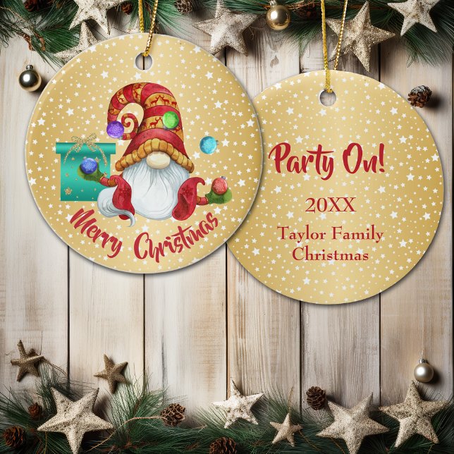 Ornamento De Cerâmica Red Hat Fazendo malabarismo com a estrela Dourada  (Criador carregado)