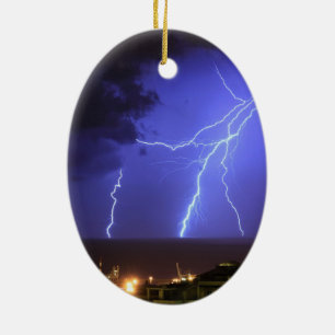 Ornamento De Cerâmica Relâmpago em Genoa, Italia