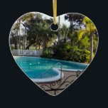 Ornamento De Cerâmica Rio de Piscina em Forma de Coração Lily Inn - Prai<br><div class="desc">A imagem neste ornamento de keepsasaame em dupla face em forma de coração é a única piscina de natação em forma de coração no Rio Lily Inn Bed e Café da Manhã em Holly Hill/Daytona Beach, Flórida. A piscina sobredimensionada foi construída na década de 1950 e tem 3-10 pés de...</div>